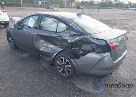 2021 Nissan Versa Sv Xtronic Cvt z USA, uszkodzony, nr VIN 3N1CN8EV7ML845490